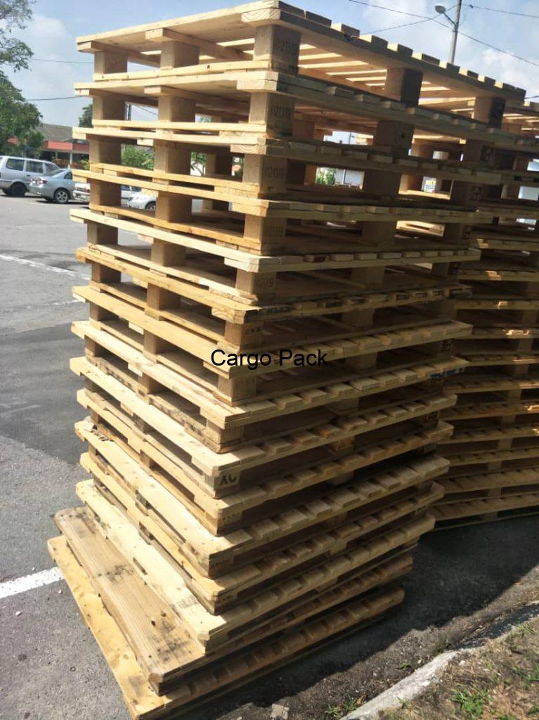recycled wooden pallet
